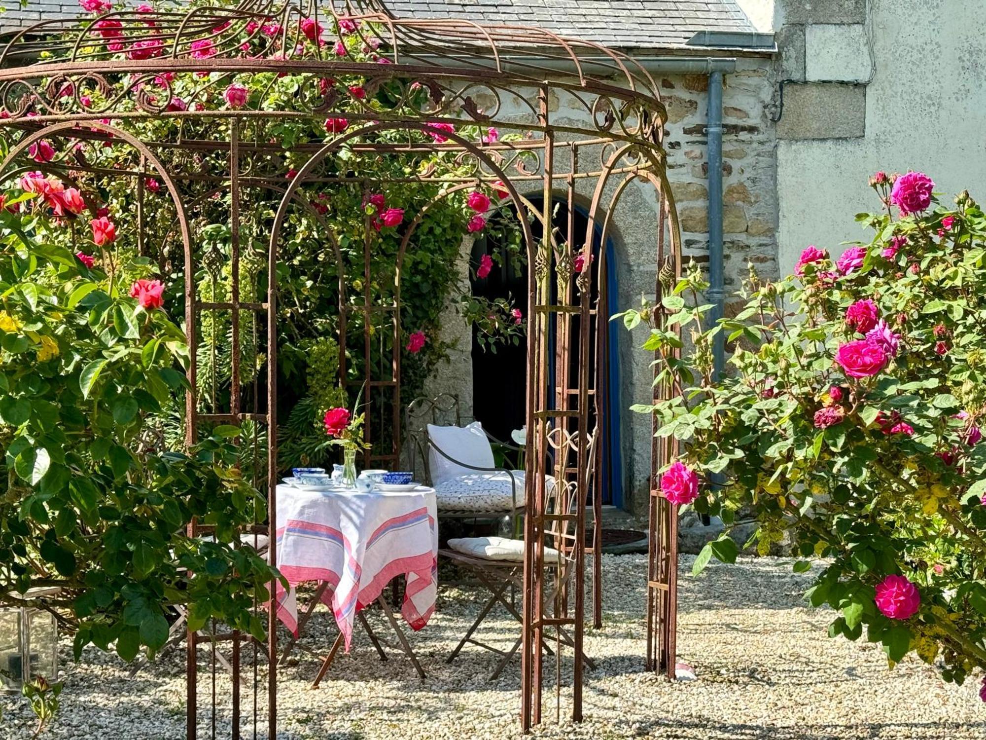 Bed and Breakfast Chez Nosch Plouegat-Guerand Экстерьер фото